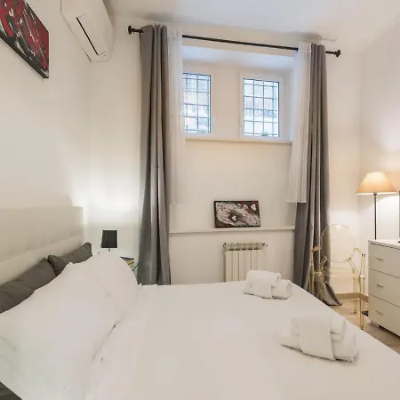 Lägenhet The Rent - Gorgeous One-bedroom Near Piazza Di Spagna *